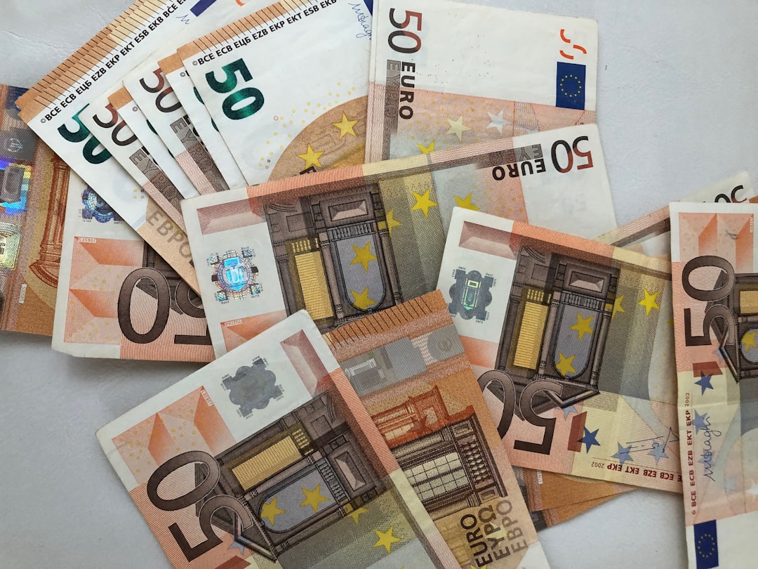 Het financiële leven van Orlando Trustfull: van voetbal tot familie